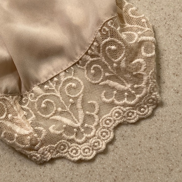 Jealous Tomato Tan Semi-Sheer Wrap Blouse with Lace Cuffs Women Size Small - Picture 11 of 11